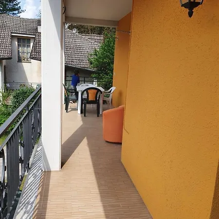 Διαμέρισμα Chez Florence Albareto (Parma)